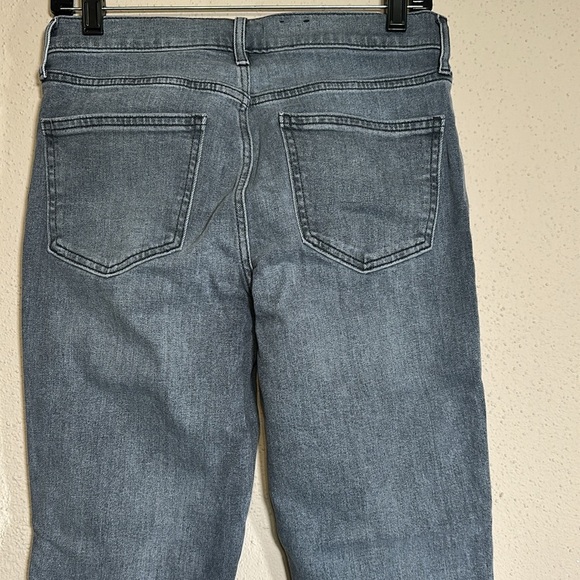 GAP Vintage Slim Mid Rise Gray Denim Jeans Straight Slim Leg Size 6 R 28 - Picture 3 of 15